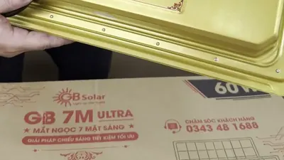 Đèn năng lượng mặt trời GB Solar 7M Ultra 60W và thùng hàng, 8/2026